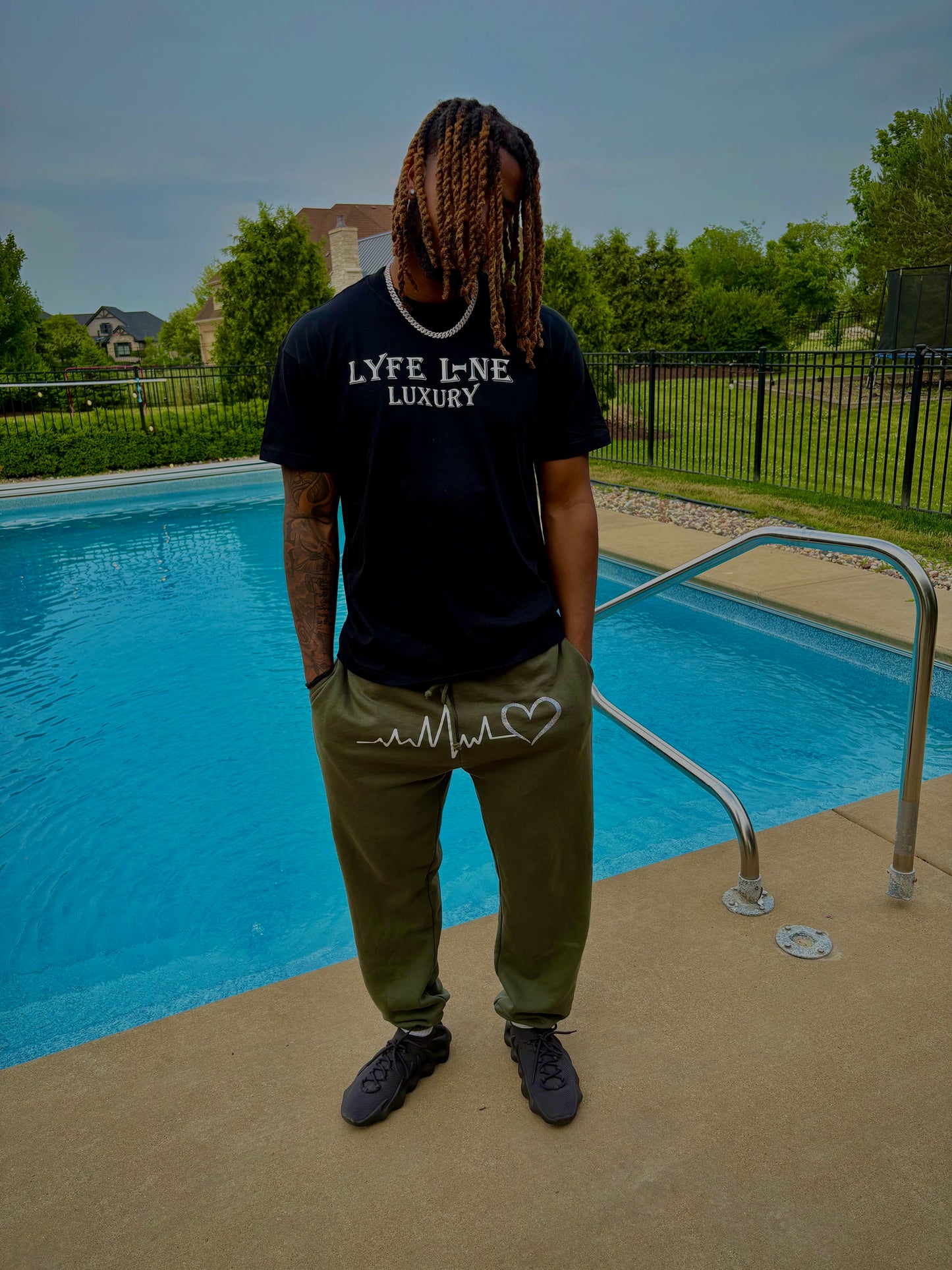 Shirt and joggers set/with heart